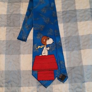 Peanuts tie. Snoopy- World War I flying ace
